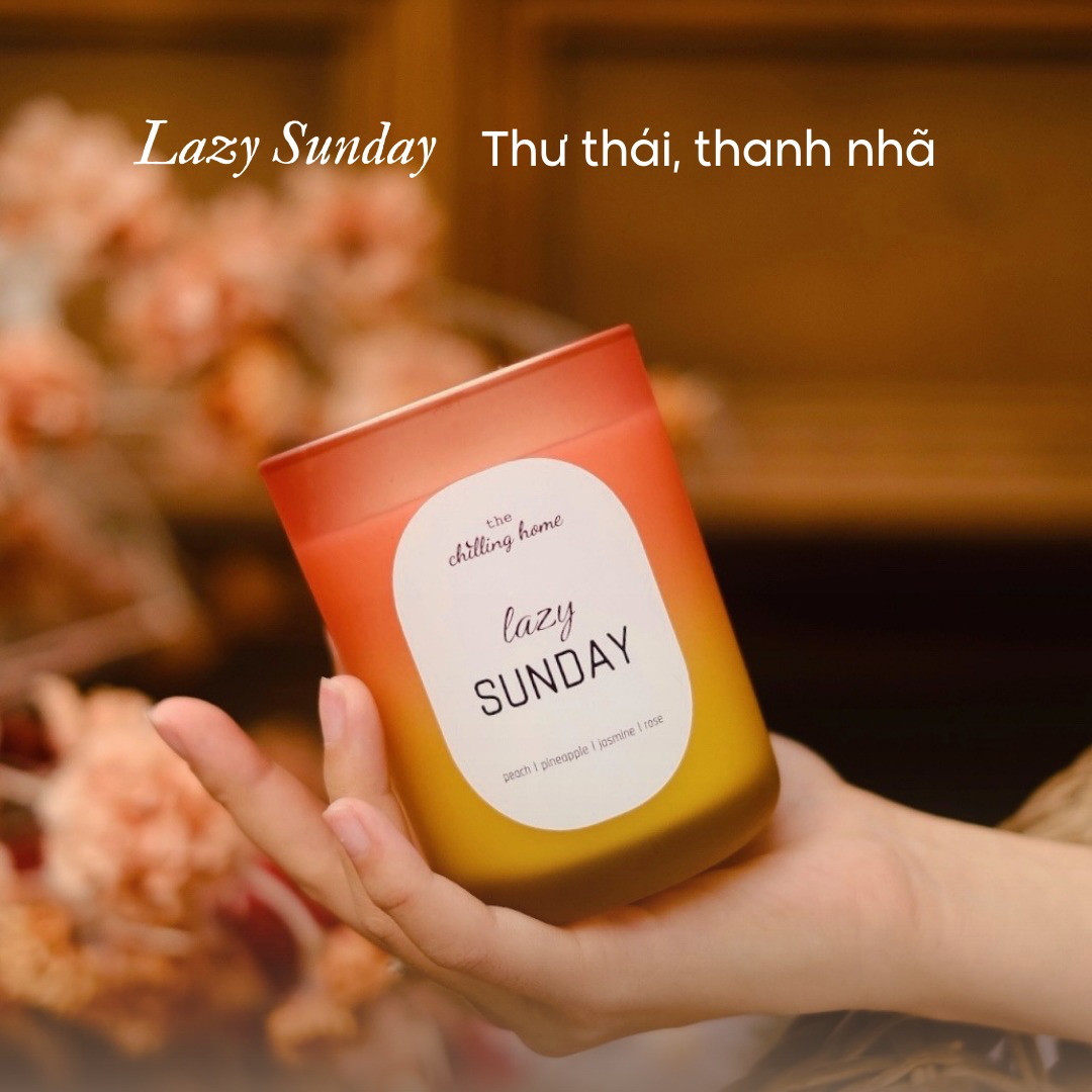 Nến thơm cao cấp Lazy Sunday hương hoa cỏ và trái cây nhiệt đới